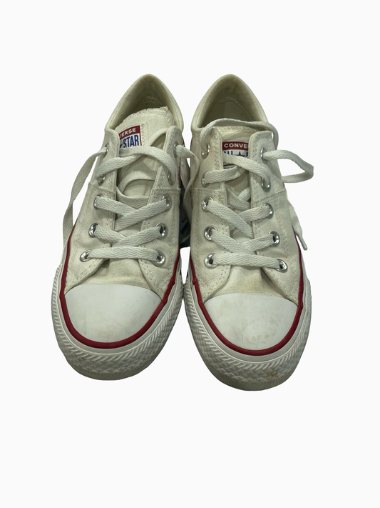 Women’s 6 Converse