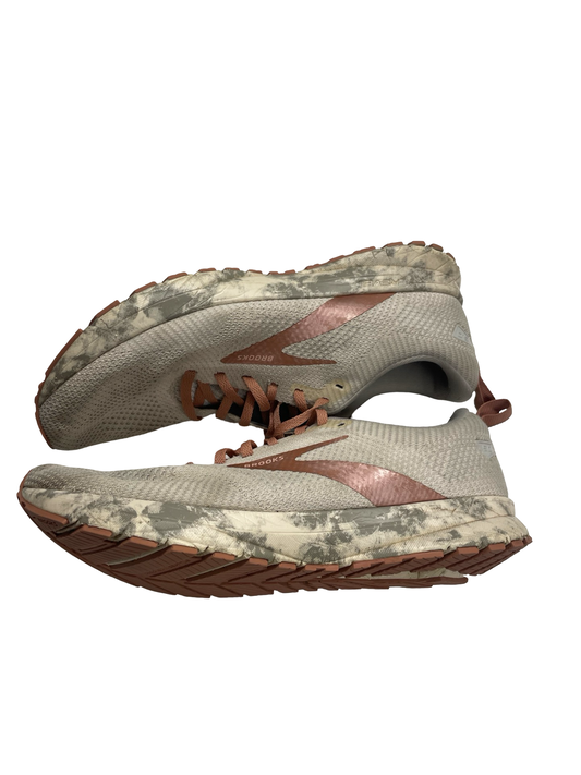 Women’s 11 Brooks