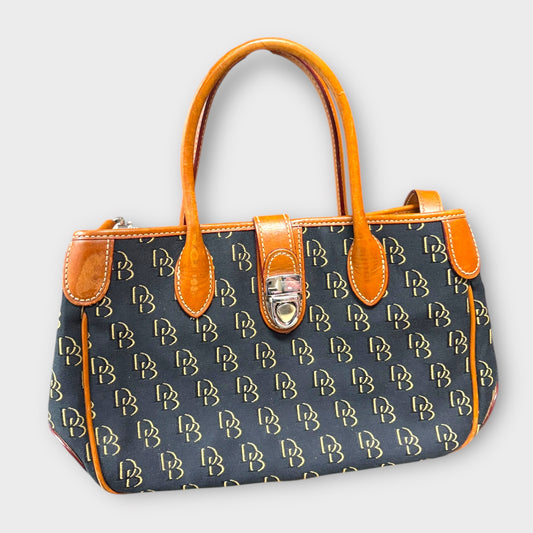 Dooney & bourke purse
