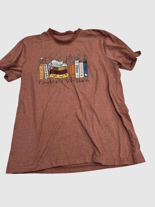 Women’s graphic tee medium