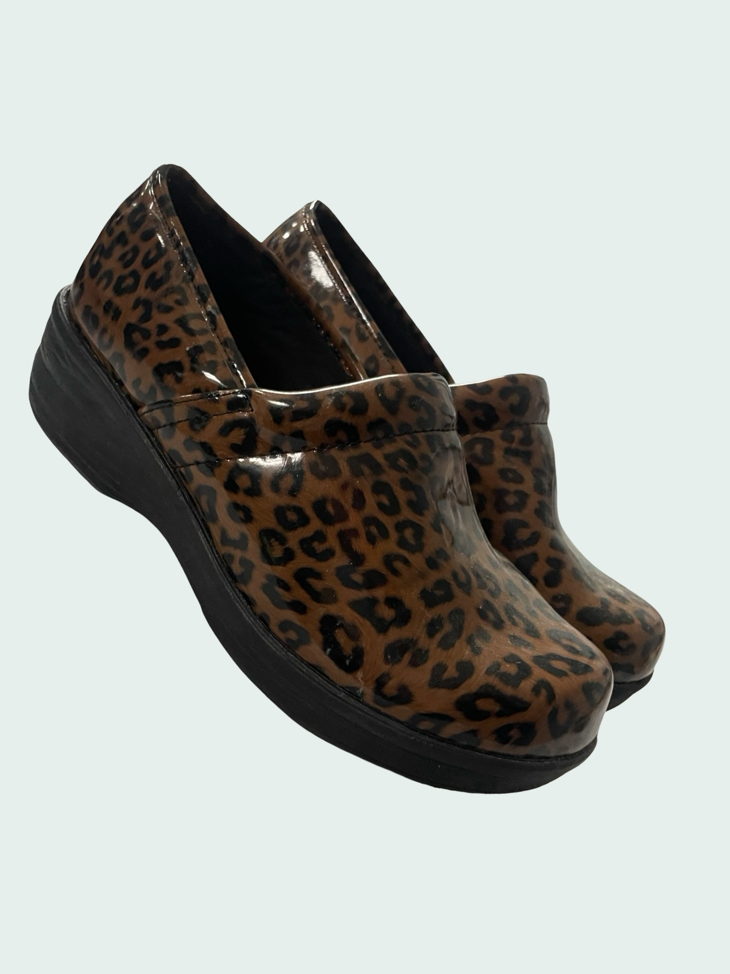 Women’s 7 Clogs