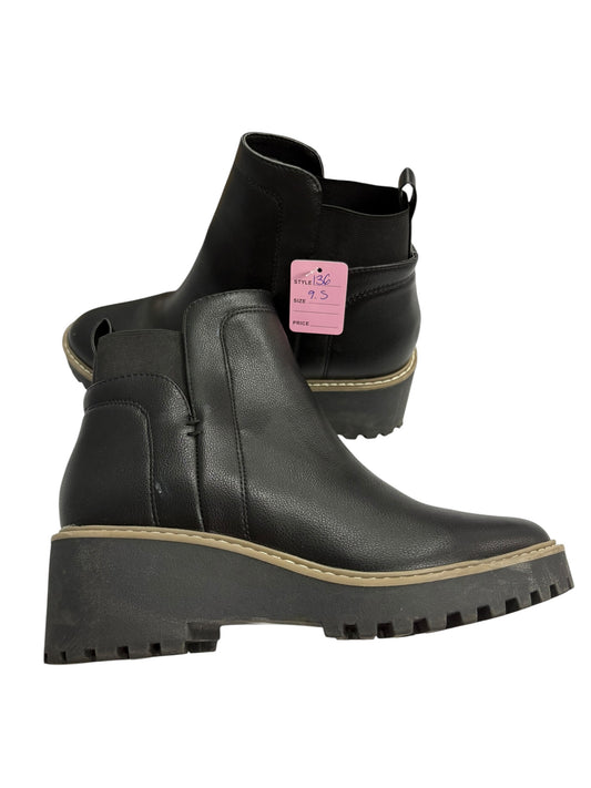 Women’s 9.5 boots