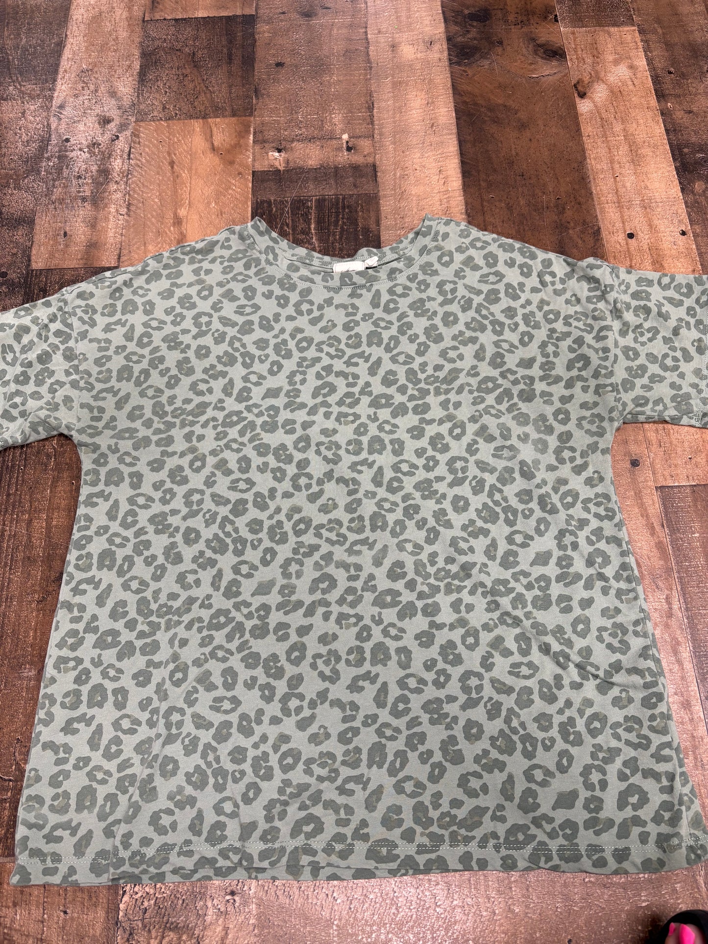 Women’s medium shirt
