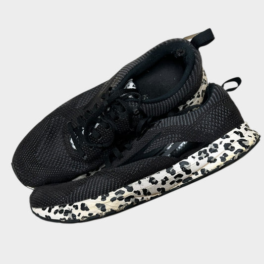 Women’s 10 Brooks-Sole Tear/Holes