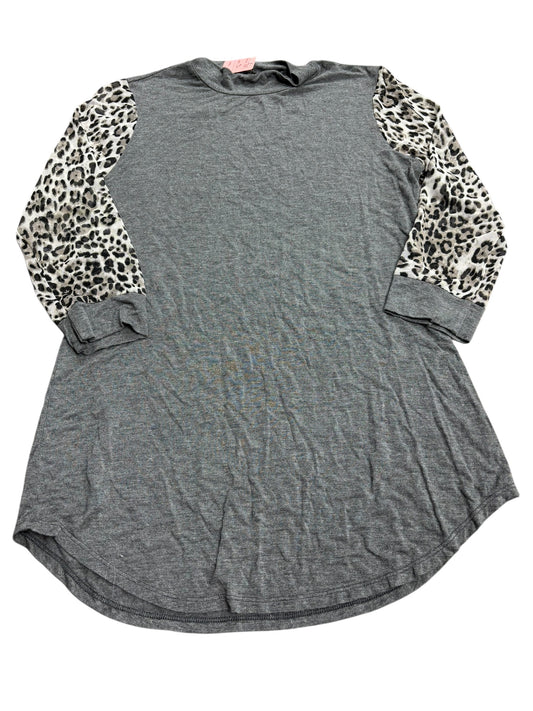 Women’s small long sleeve