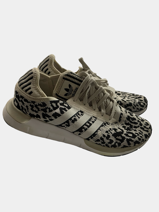 Women’s 9 Adidas