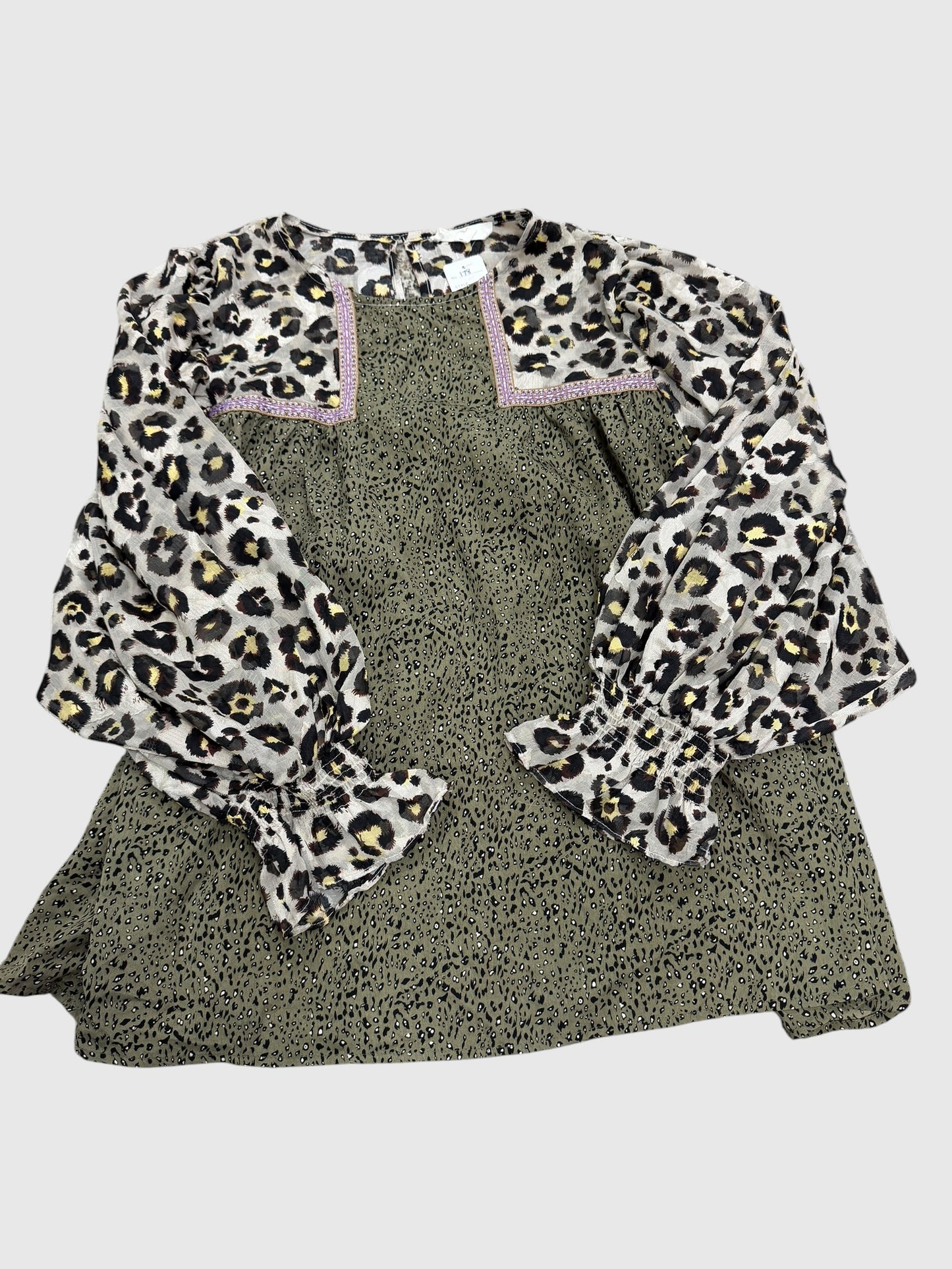 Women’s large entro blouse