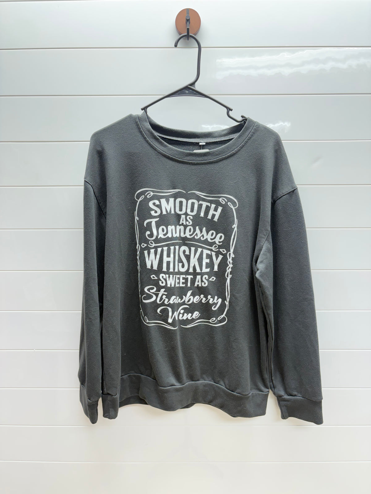 Women’s large crewneck