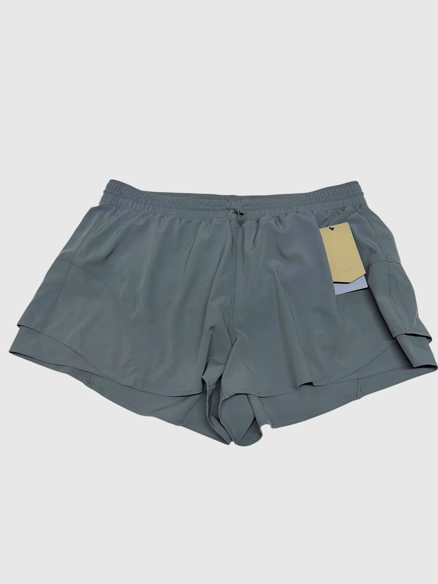 Women’s large NWT shorts