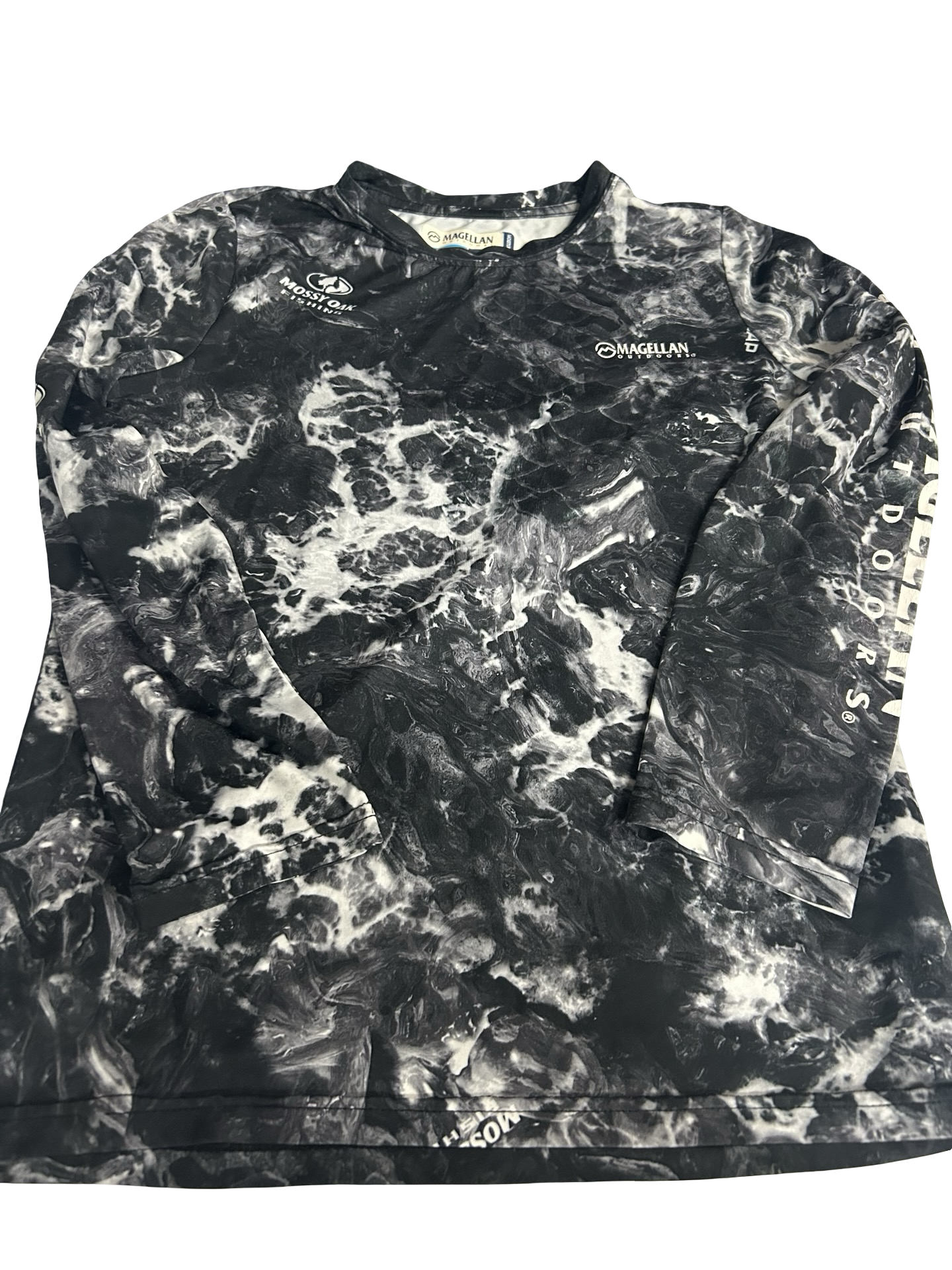 Boys medium Magellan shirt