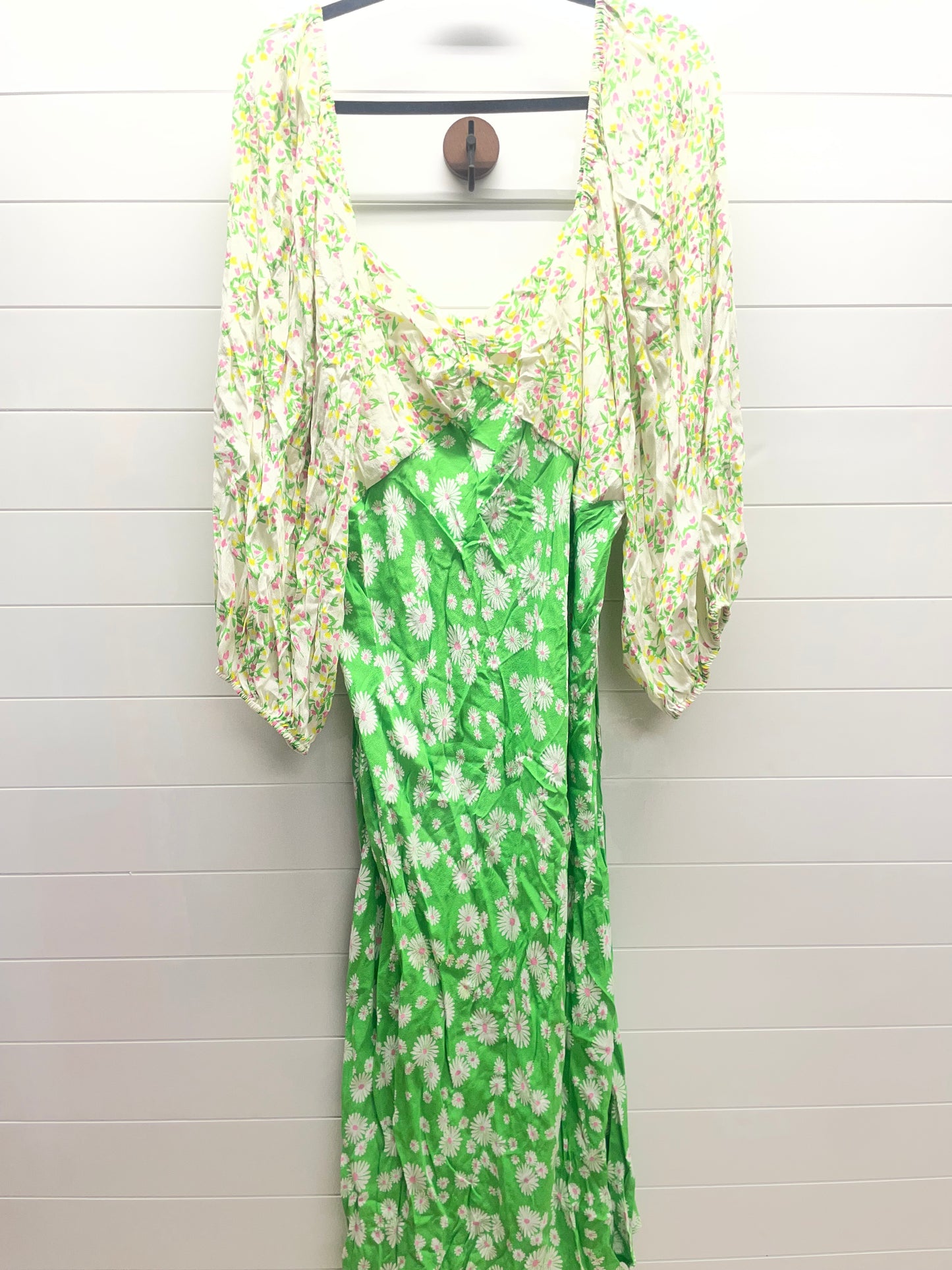 Women’s 20/22 Dress