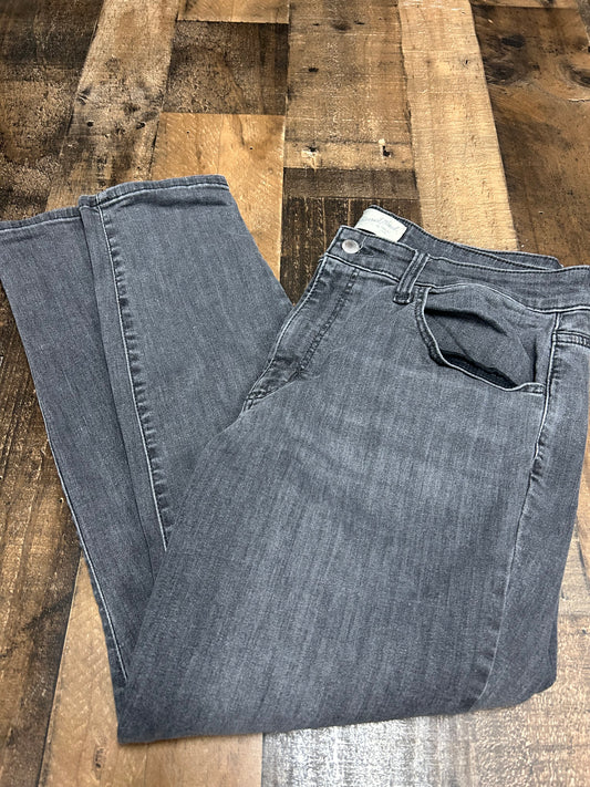 Womens 16/33s universal thread jeans