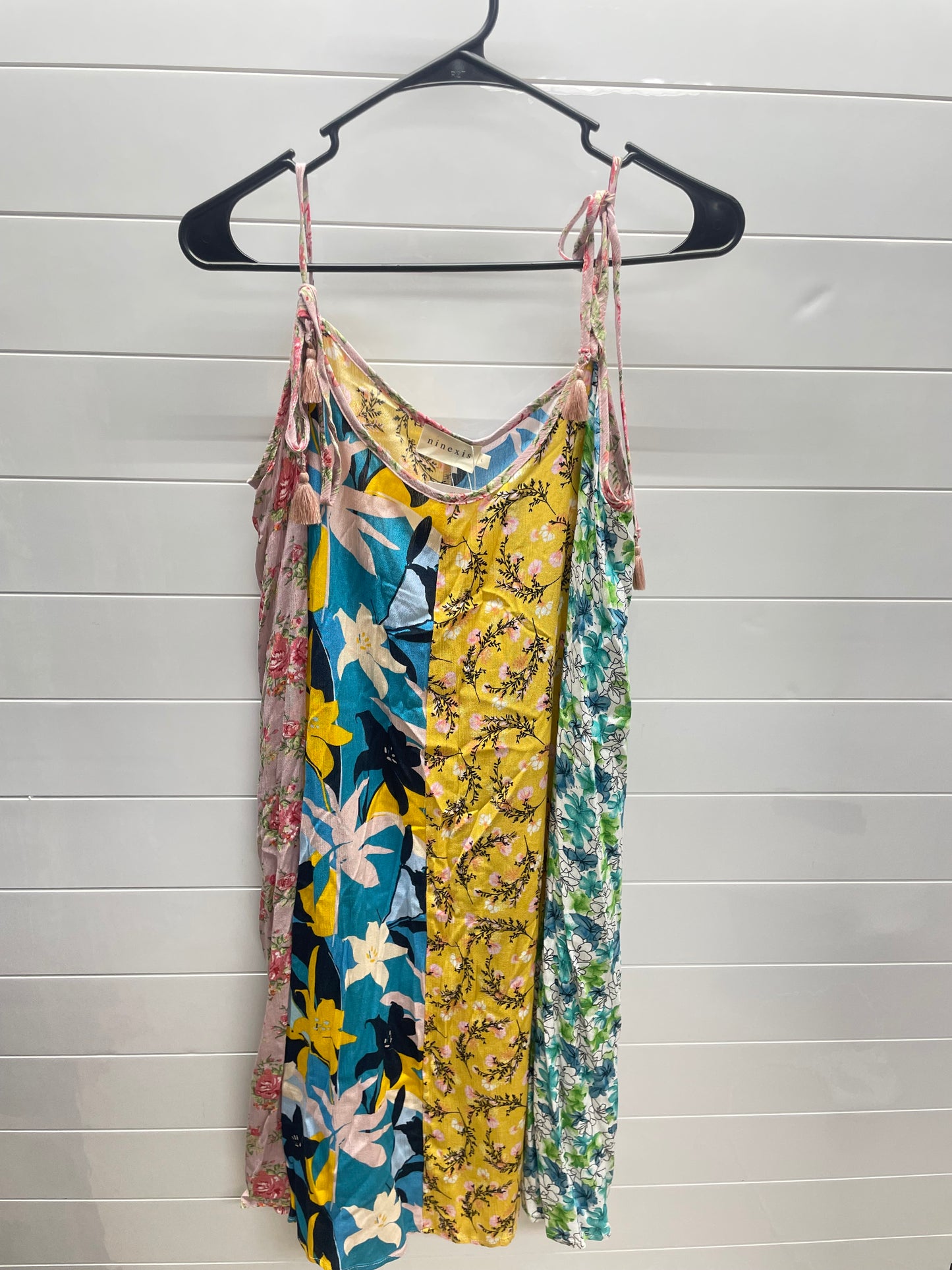 Women’s Large Dress