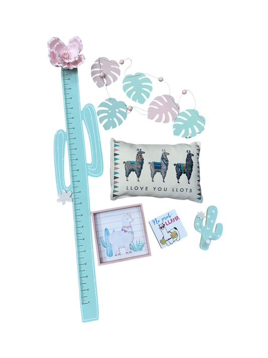 Llama decor