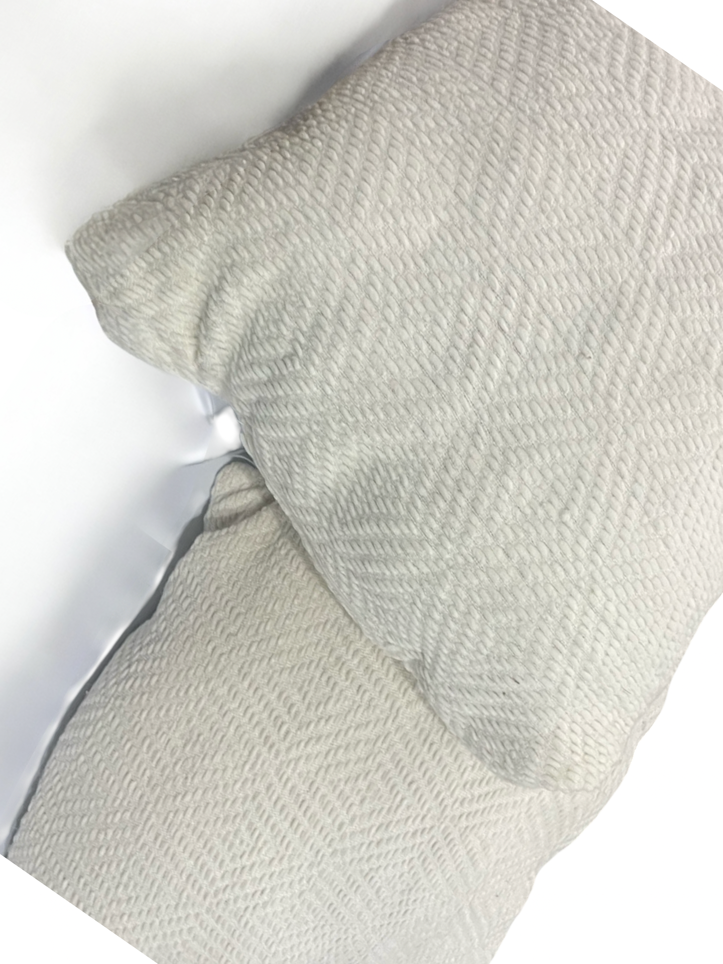 4 Pillows