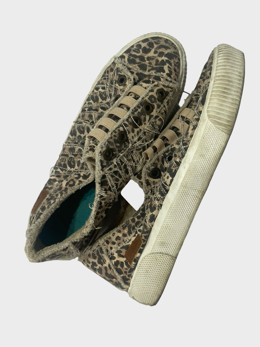 Women’s 8.5 Blowfish