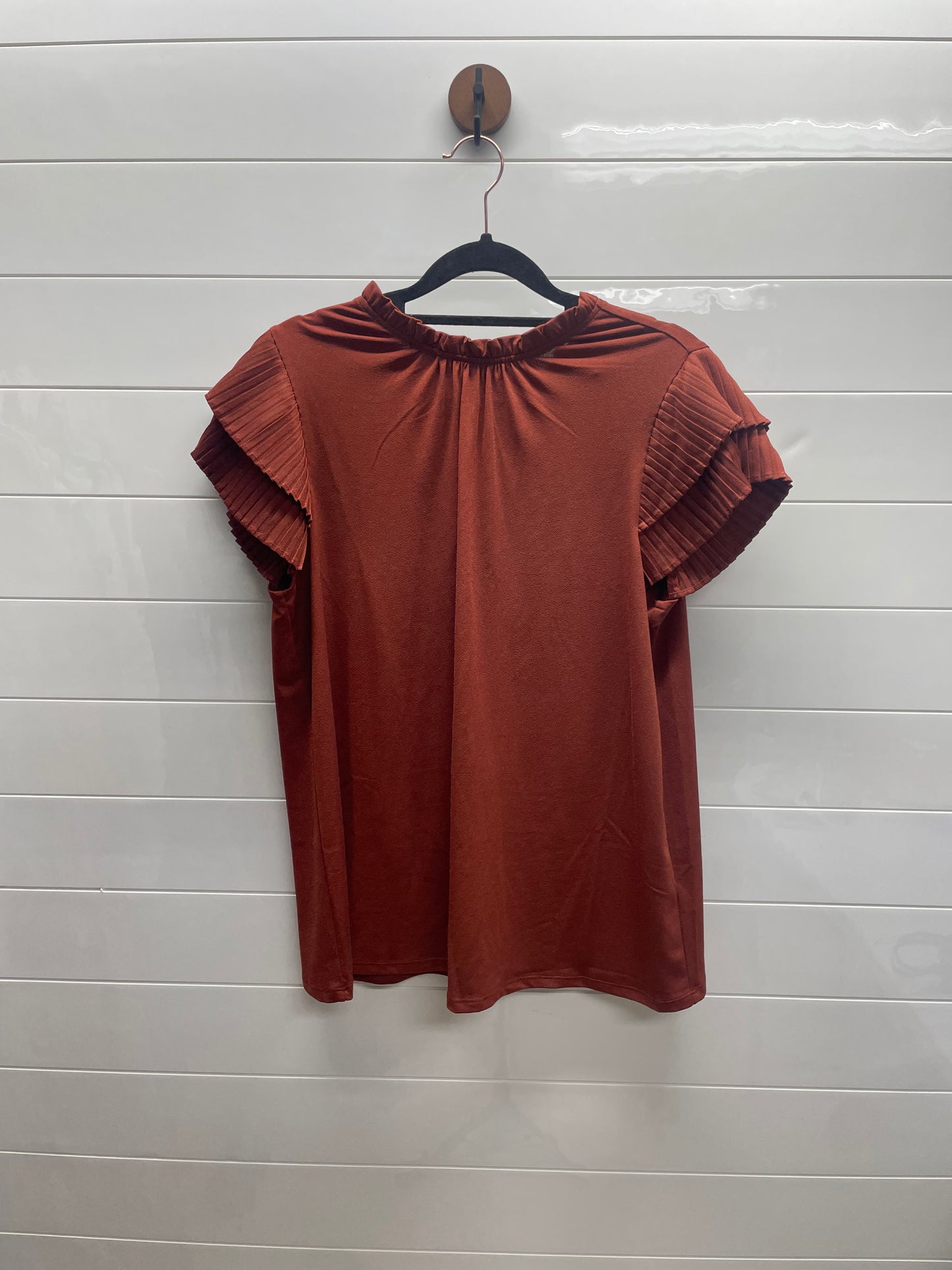 Women’s medium blouse