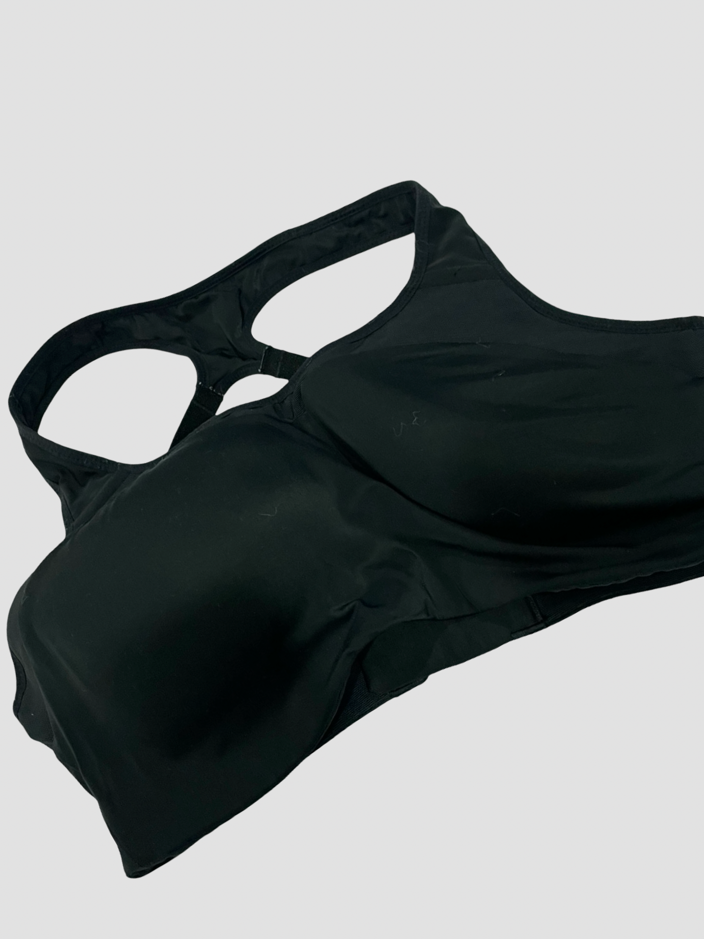 Women’s medium bra (small hole)
