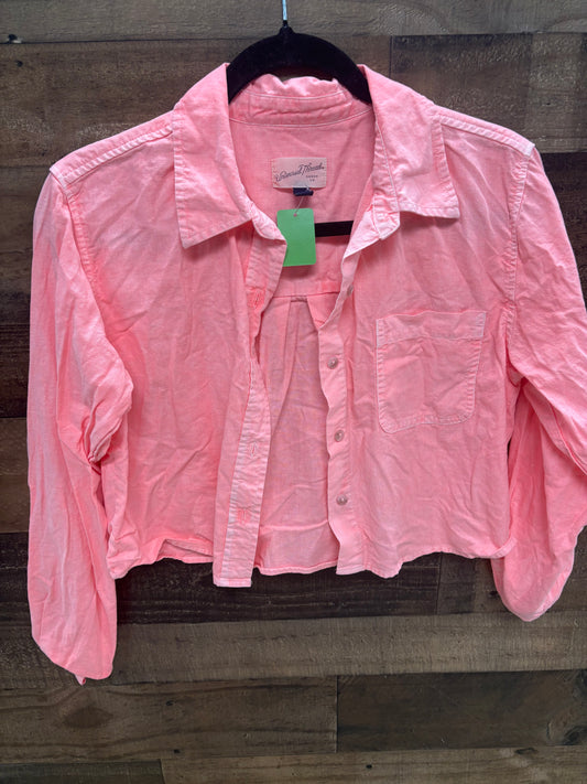 Women’s small cropped button up