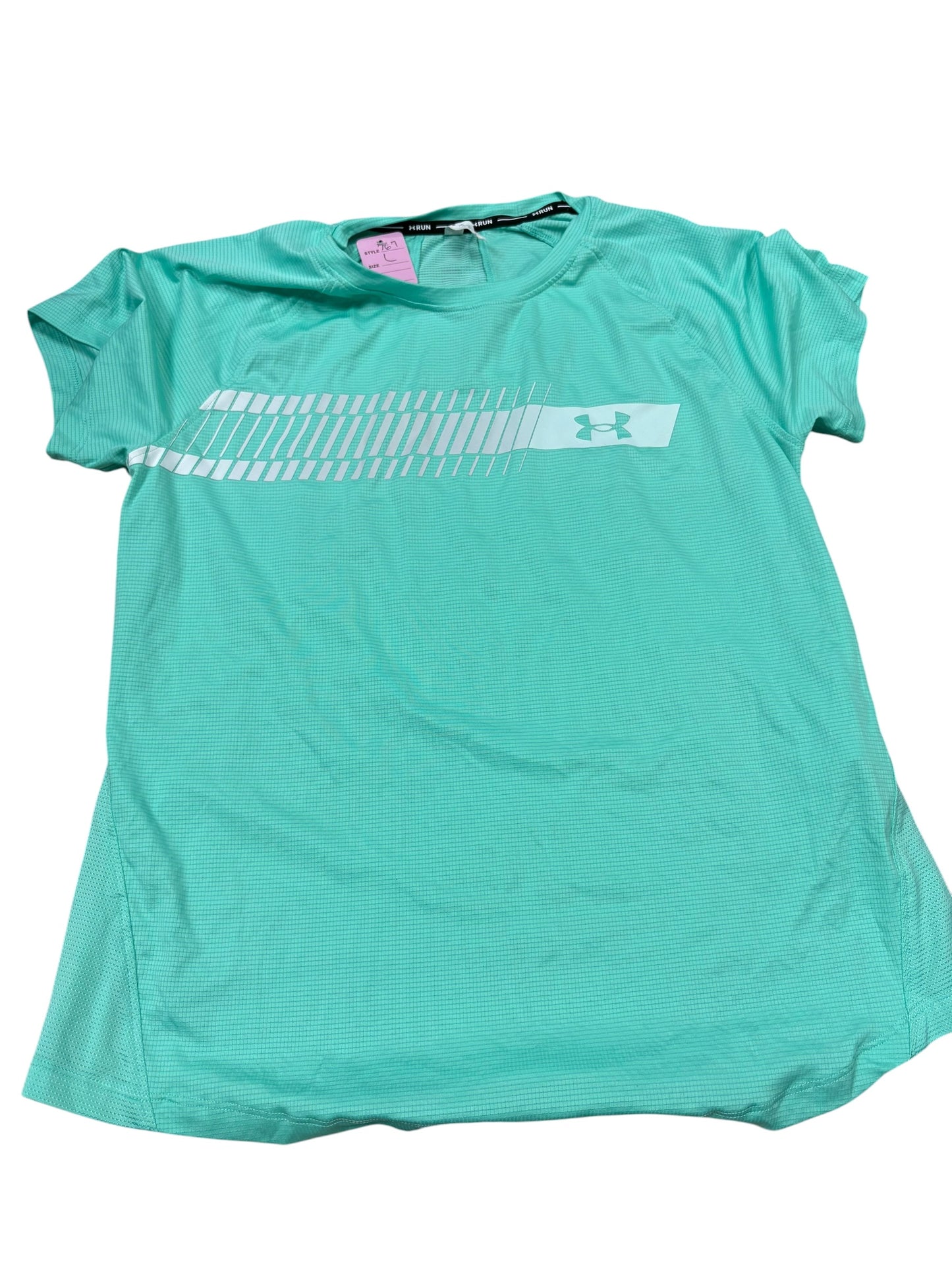 Women’s large ua shirt