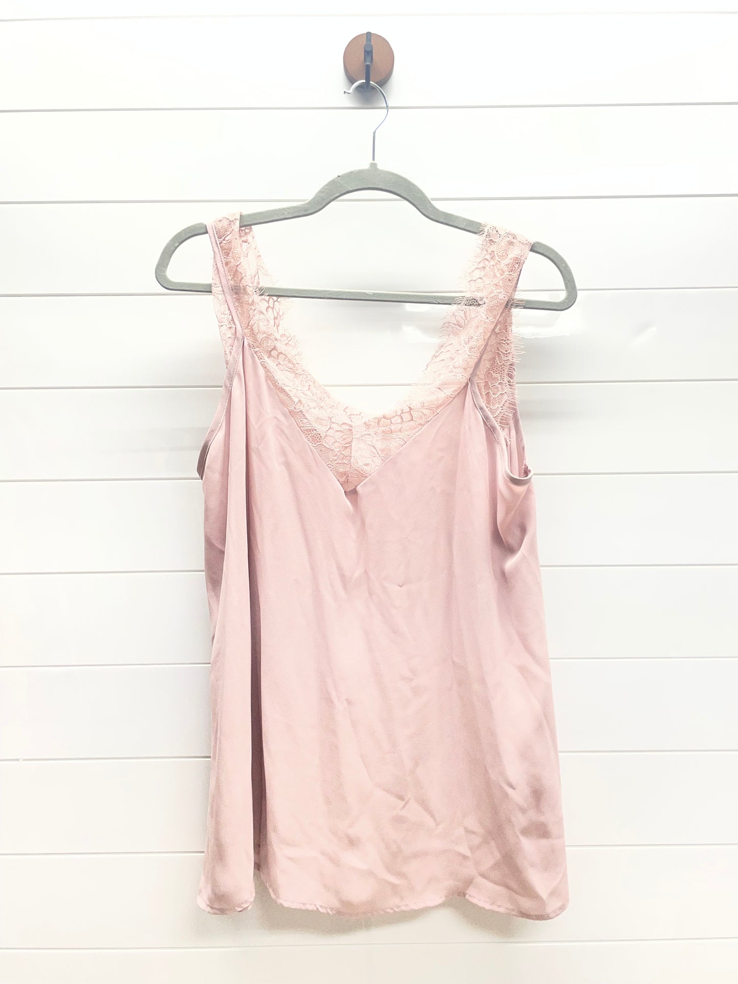 Women’s large tank