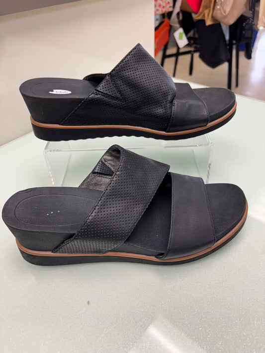 Women’s 10 sandal