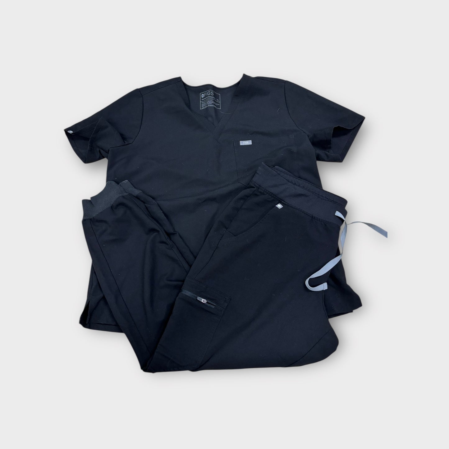 Women’s fig XL top / Large bottom