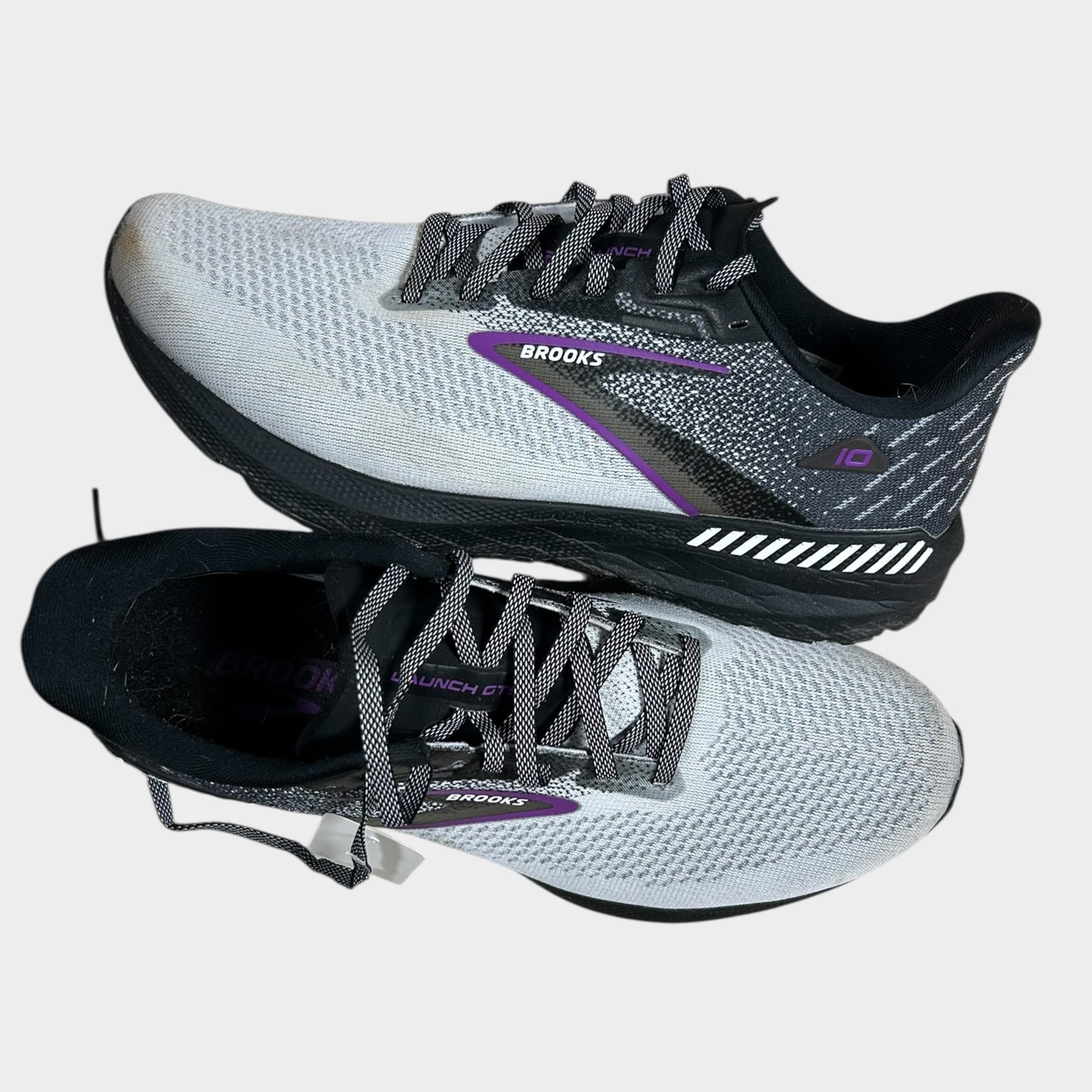 Women’s Brooks Launch 10- Size 11