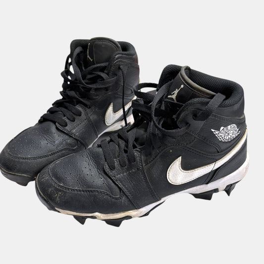 Youth Air Jordan cleats 5Y