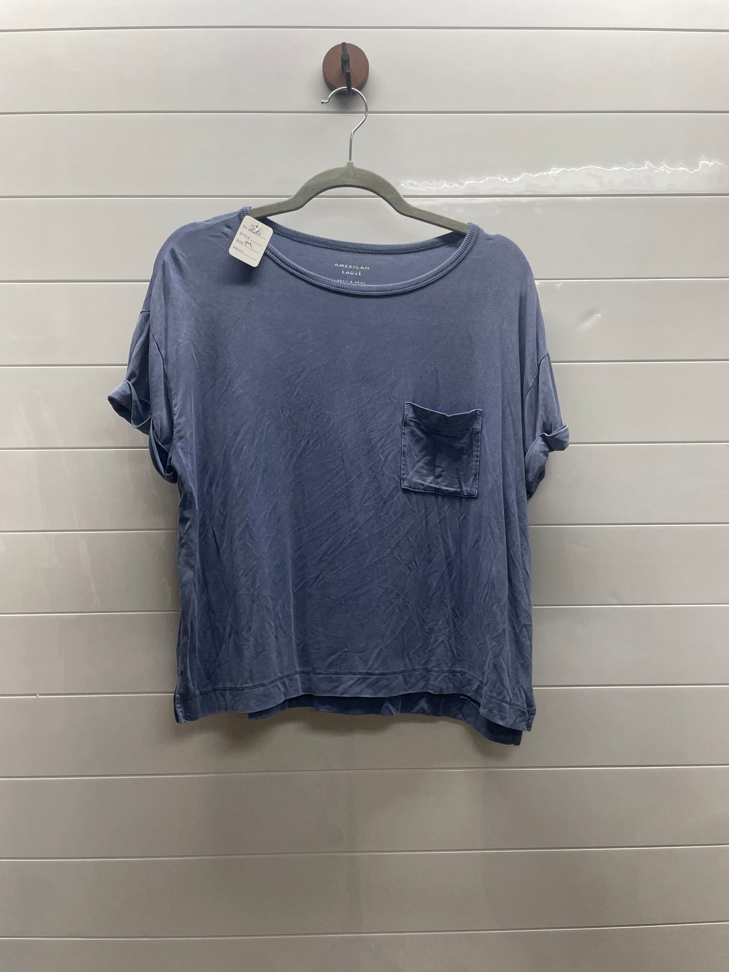 Women’s medium tee