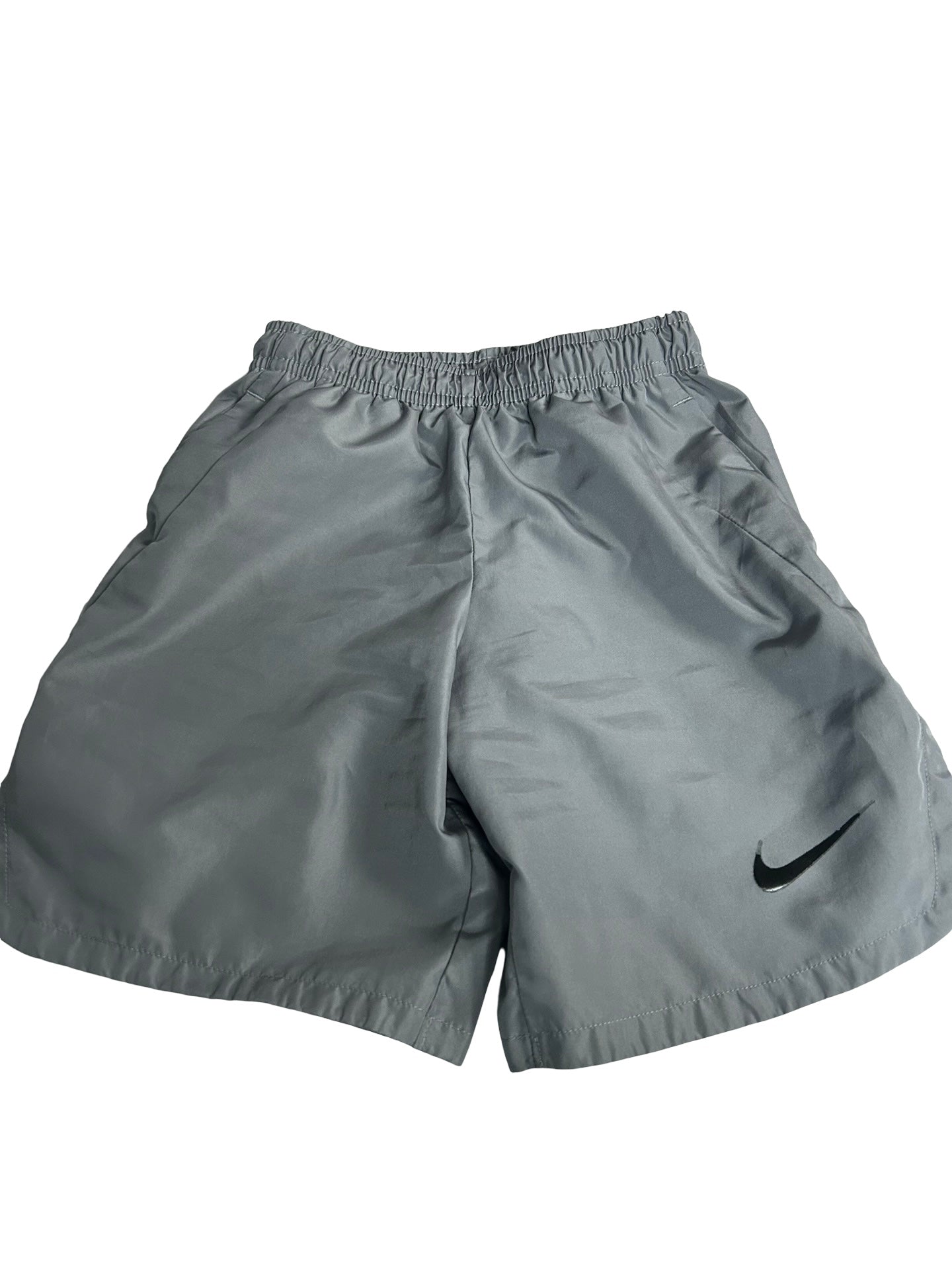 Boys 6 Nike shorts