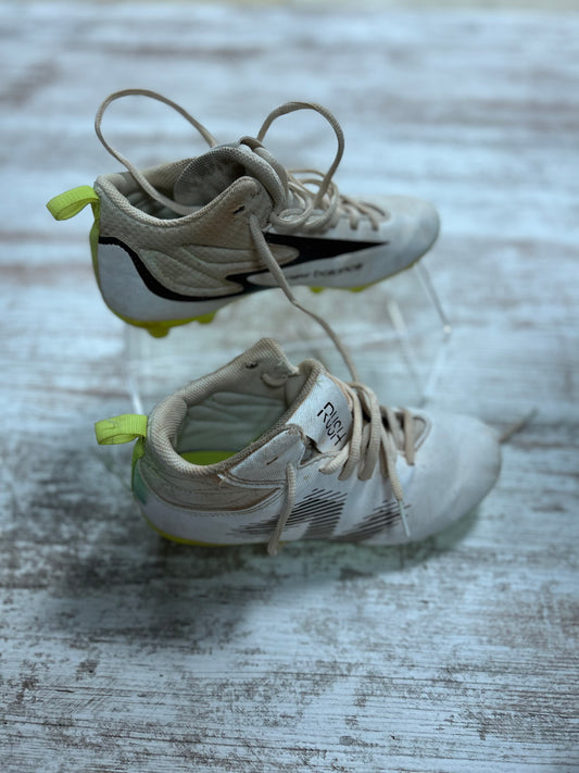 Boys 3.5 cleats