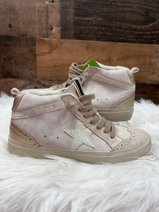 Women’s 7 Shu Shop Shoes