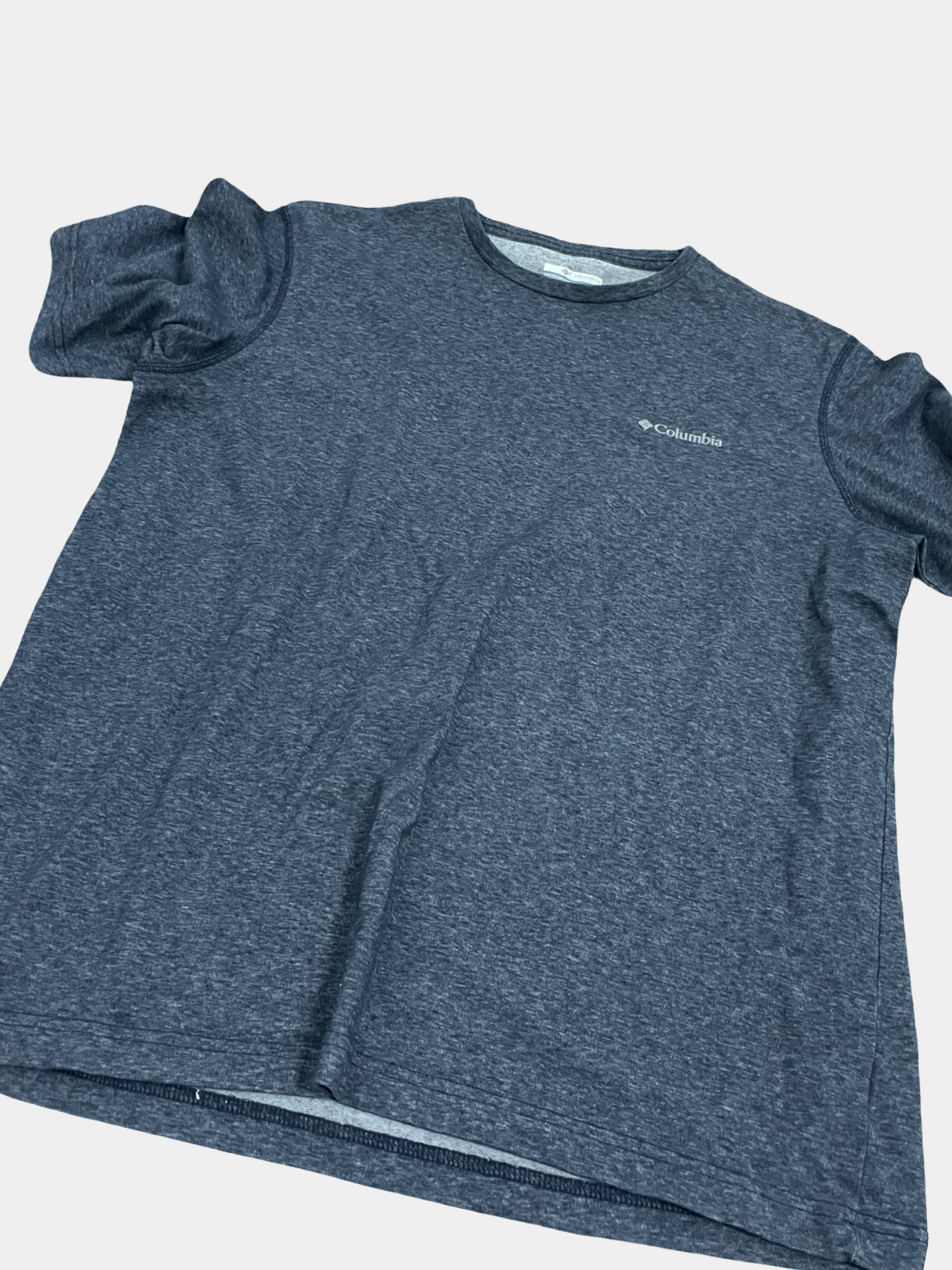 Men’s large Columbia tee