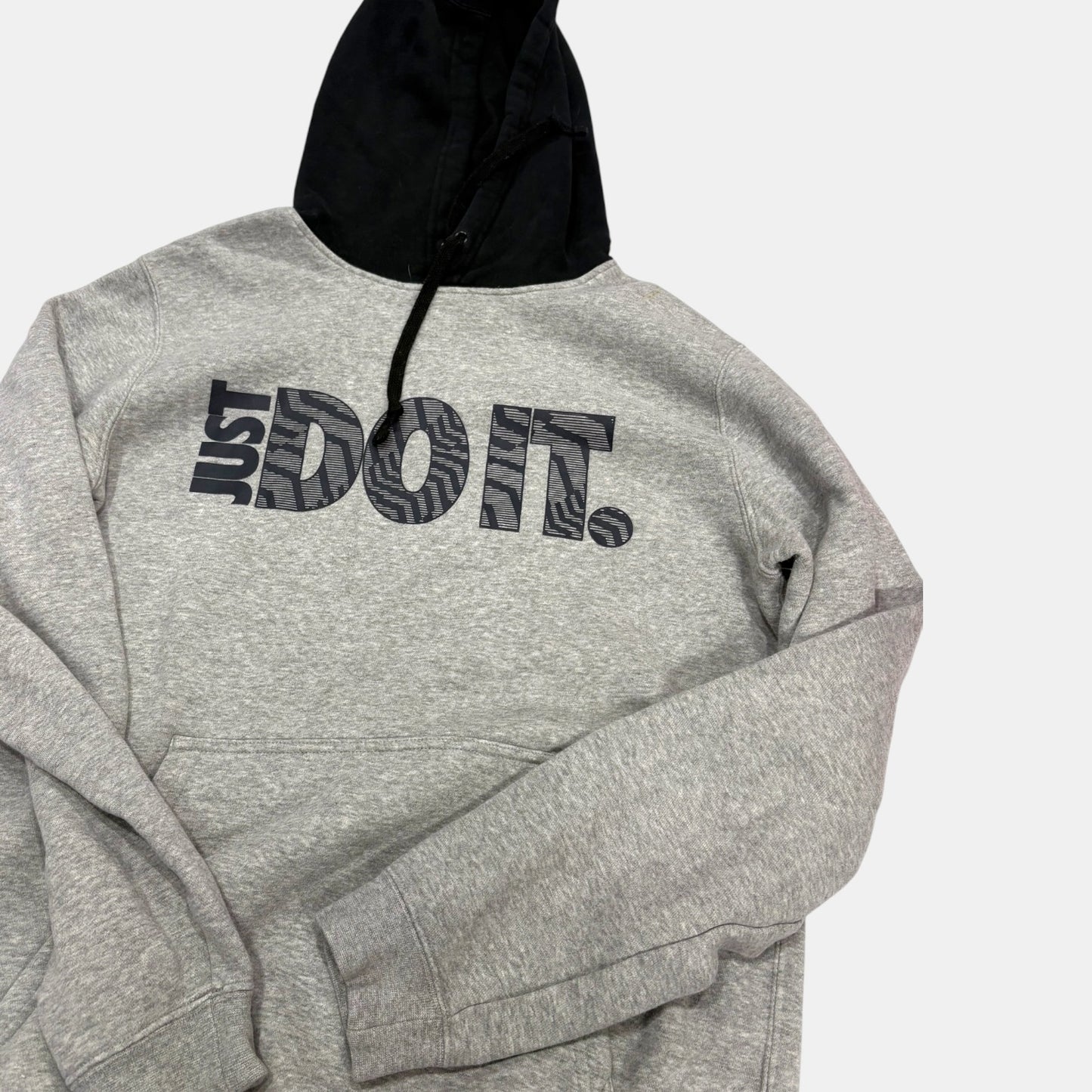 Men’s Nike hoodie small (small spot)