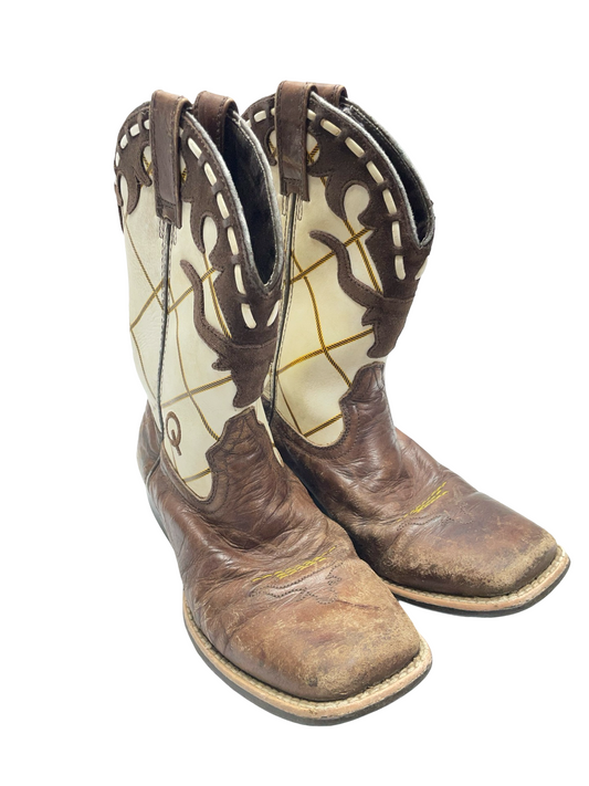 Boys 4Y Ariat Boots