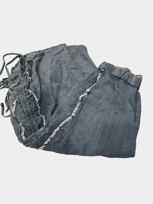 Women’s medium r2 pants
