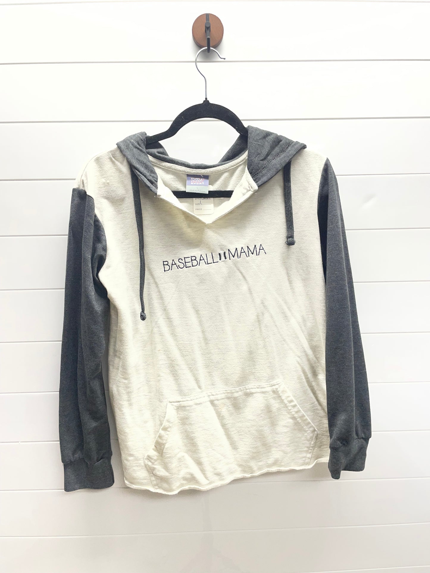 Women’s Large Long Sleeve (stain)