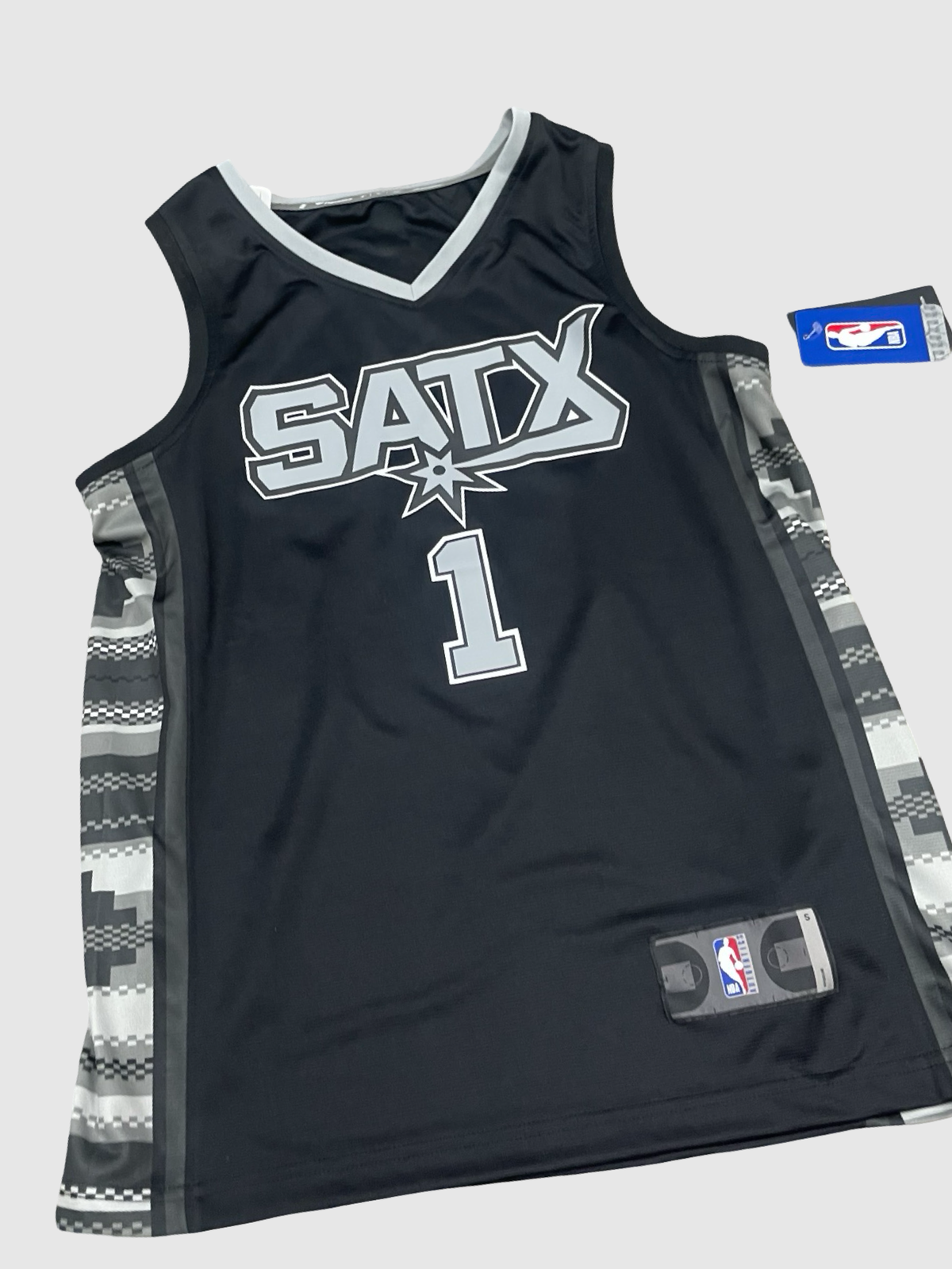 Men’s Small NWT Jersey
