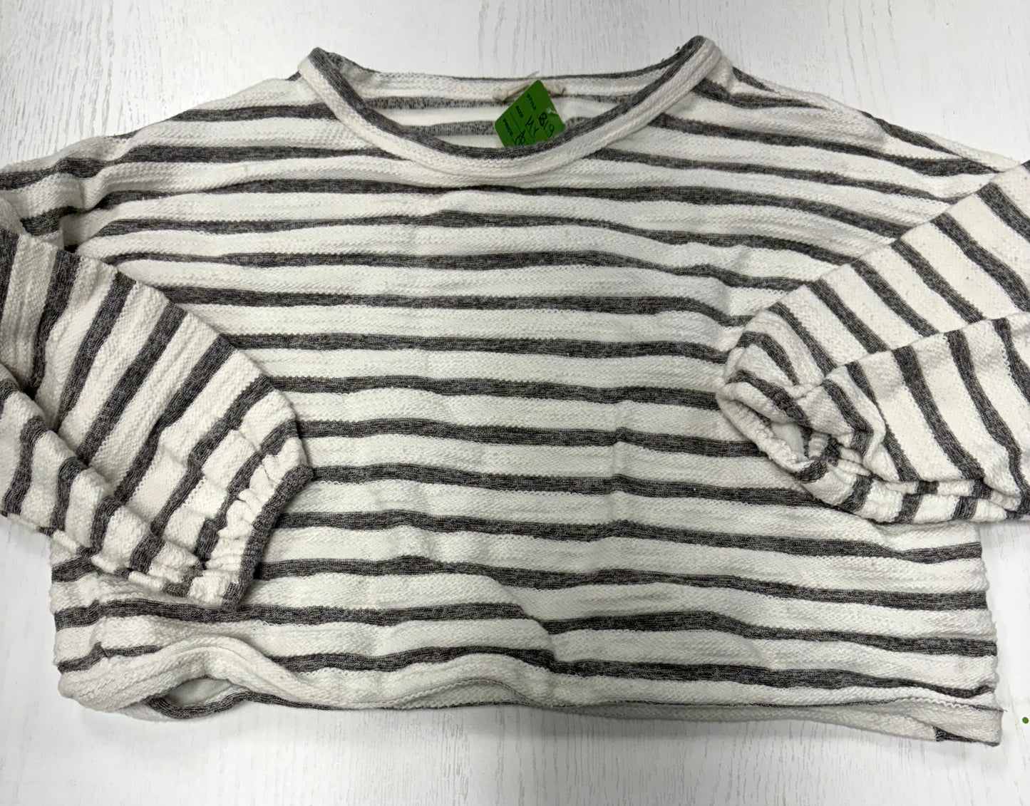 Girls medium cropped long sleeve