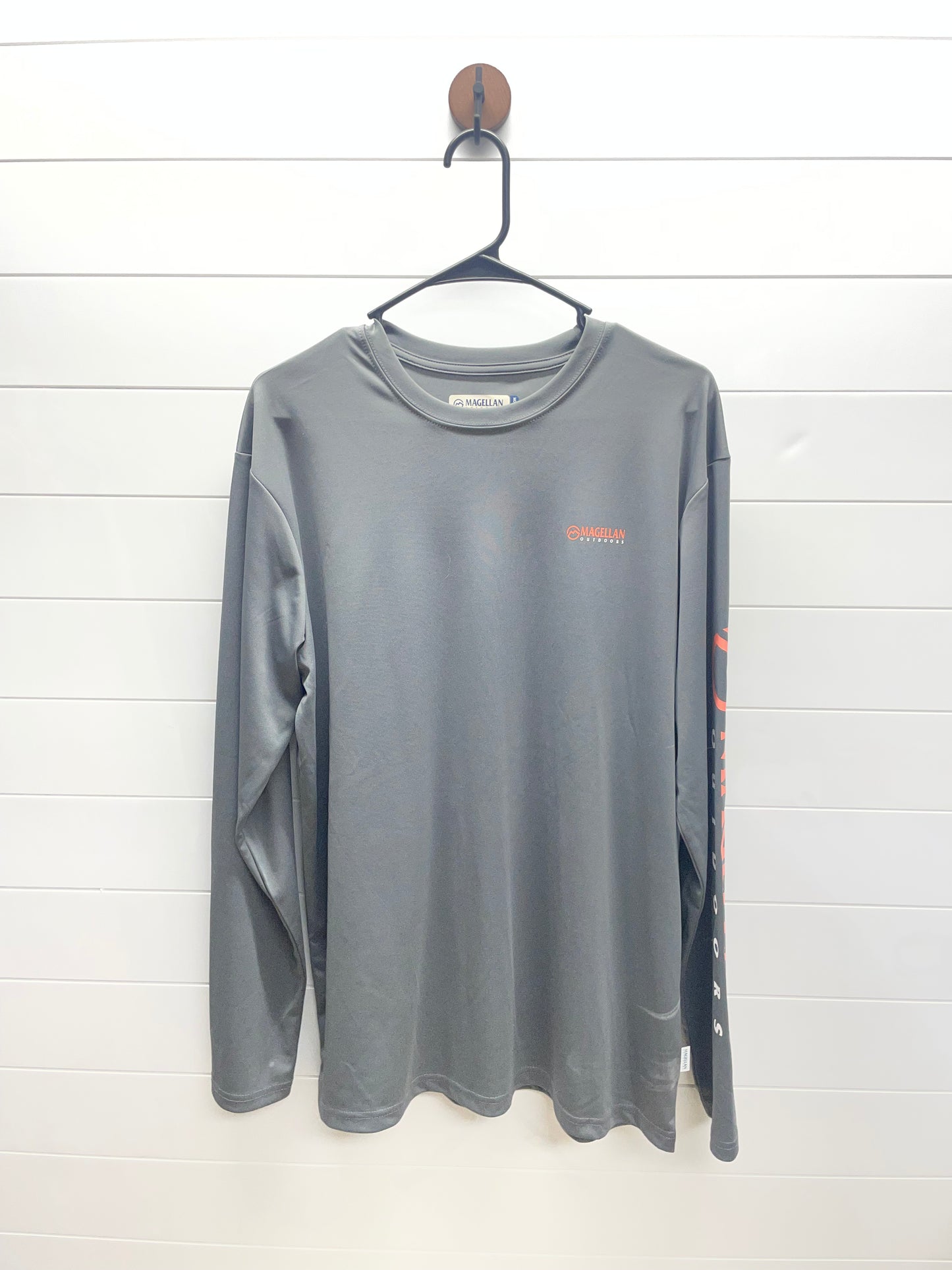 Men’s medium long sleeve