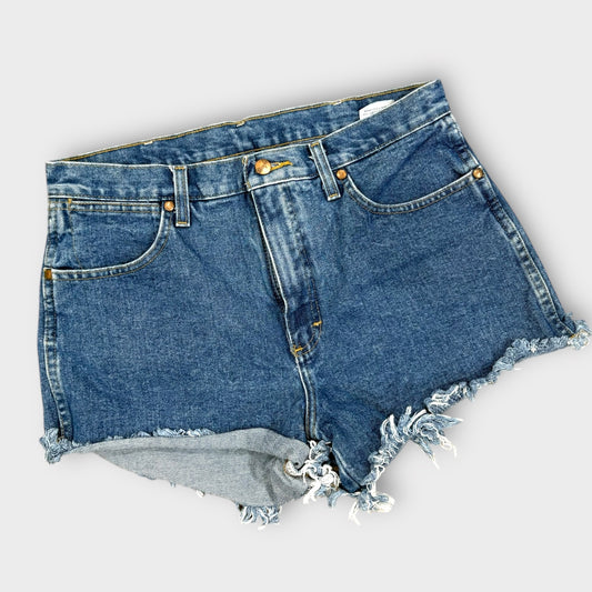 Women’s 30 wrangler shorts