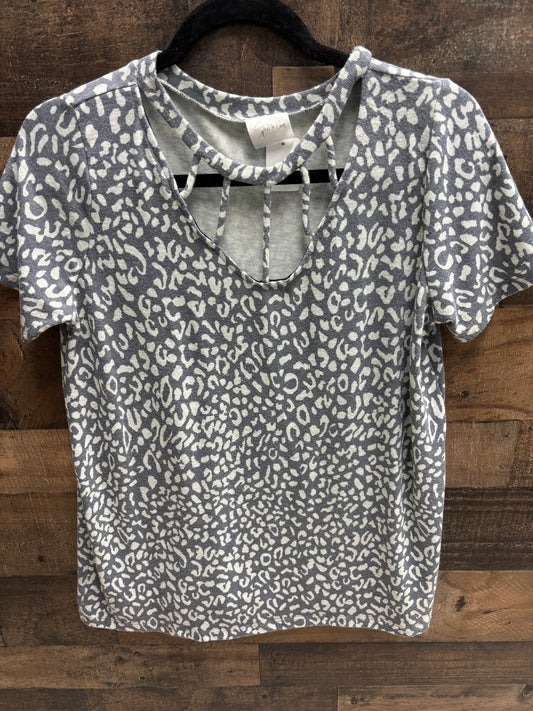 Women’s small shirt