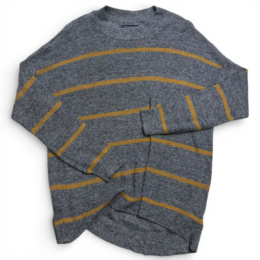 Women’s AE sweater small