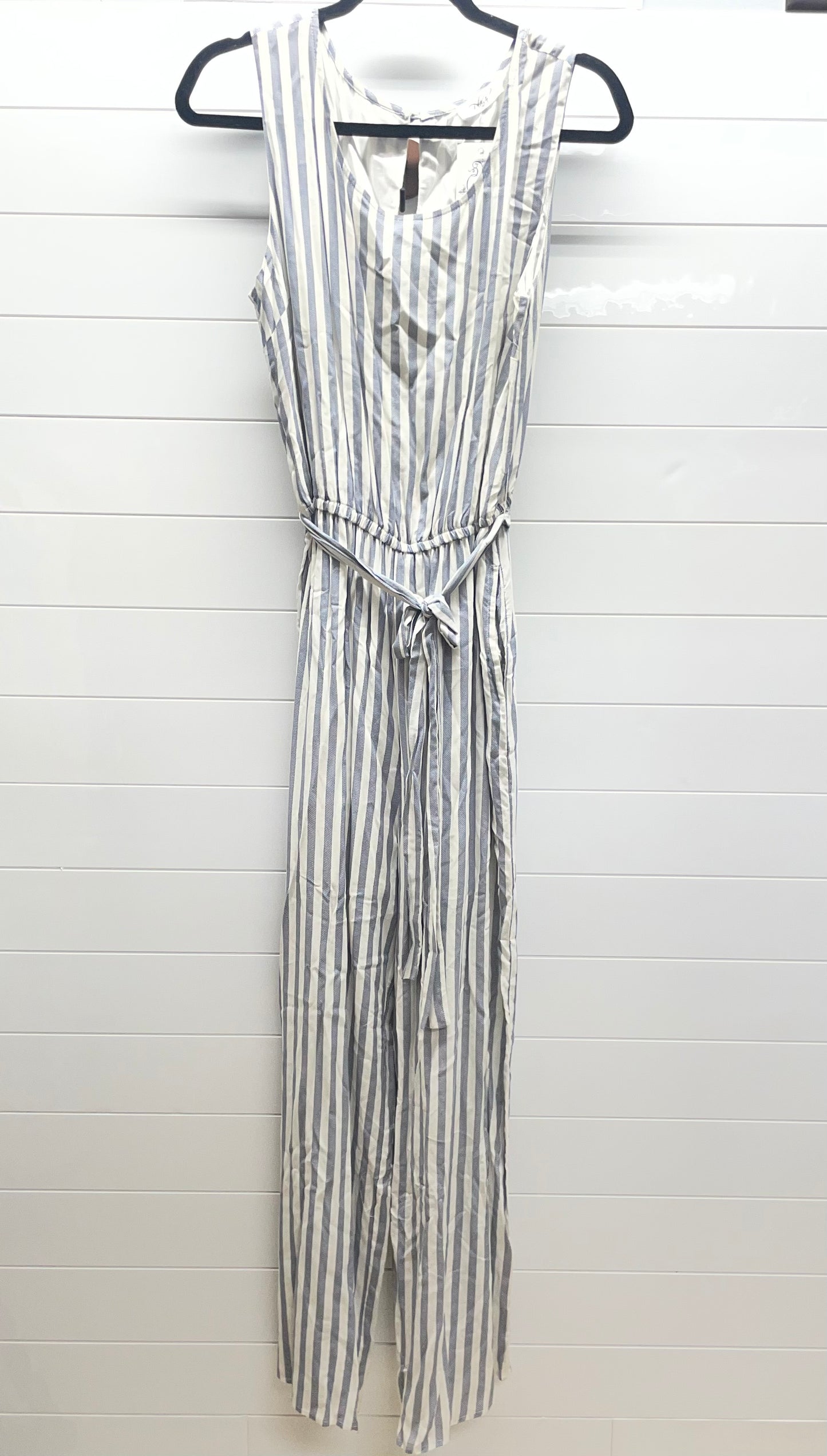 Women’s medium plush jumpsuit nwt