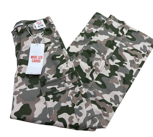 Women’s 11/30 nwt cargo pants