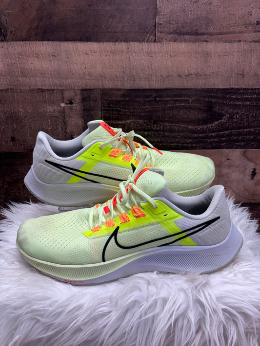 Men’s 15 Nikes