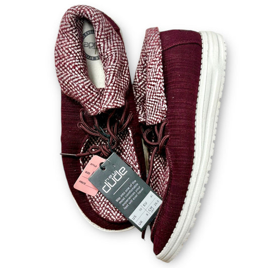 Hey Dudes NWT- sz 10