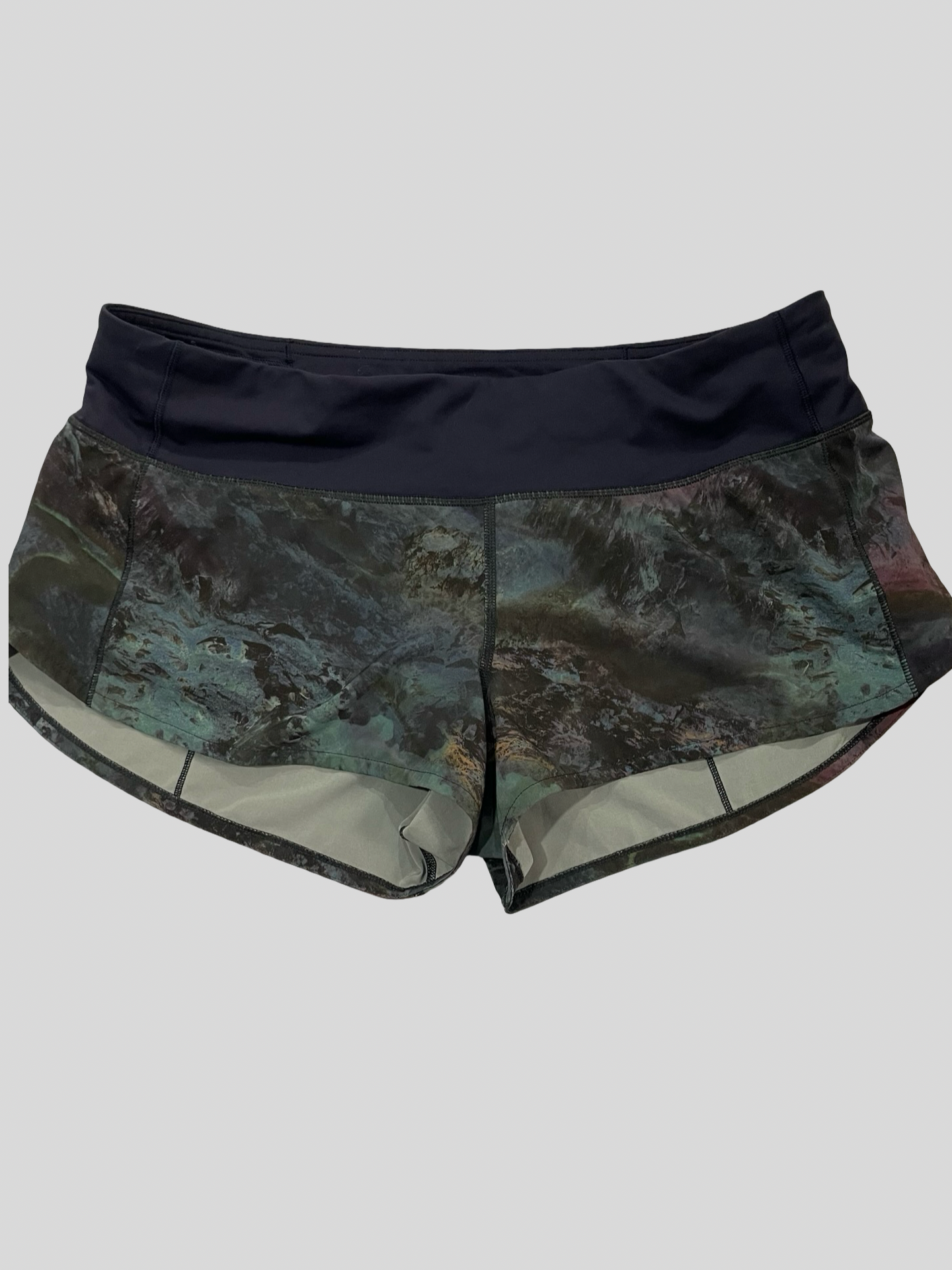 Women’s size 8 lululemon shorts