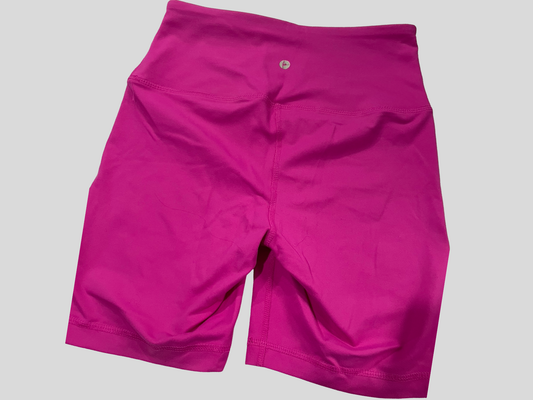 Women’s biker shorts size small